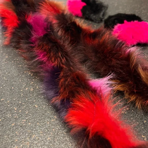 Colorful Fox Fur Scarf - Picture 3 of 7